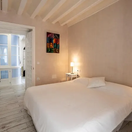 Plaza San Antonio, Casa Bugambilla